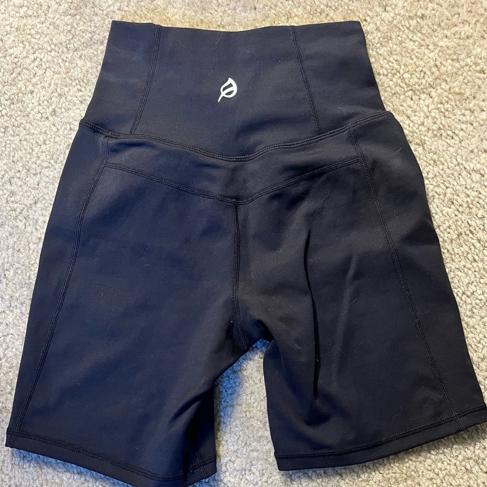 SOLD P’tula biker shorts